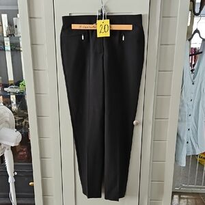 #20 Classic Black Straight Leg Front Zippered  Pocket Trousers Sz 6